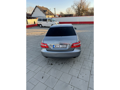 MERCEDES-BENZ E 350 CDI T 4MATIC BlueEFFICIENCY Avantgarde (Automata)