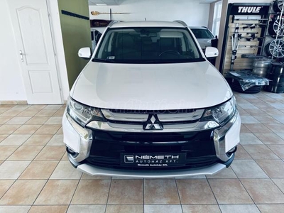 MITSUBISHI OUTLANDER 2.2 DI-D INTENSE PREMIUM 2WD. 7 SZEMÉLY. BŐR