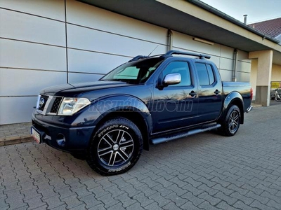 NISSAN NAVARA 4WD Double 2.5D Platinum MEGKÍMÉLT ÁLLAPOT!!!