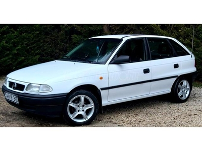 OPEL ASTRA F 1.4 Classic GL