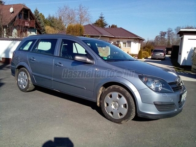 OPEL ASTRA H Caravan 1.9 CDTI Essentia 1tulaj.6seb.szervizkönyv!