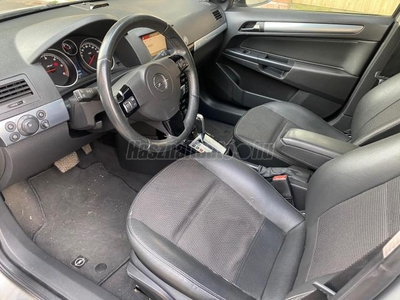 OPEL ASTRA H Caravan 1.9 CDTI Essentia (Automata) MAGYAROSZÁGI. LEINFORMÁLHATÓ