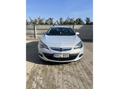 OPEL ASTRA J GTC 1.6 T Sport