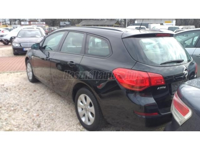 OPEL ASTRA J Sports Tourer 1.4 Essentia