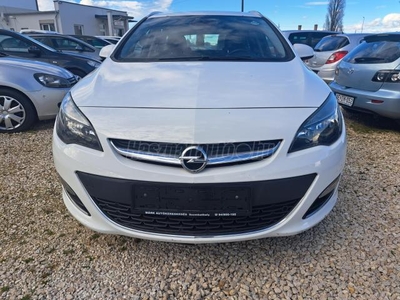 OPEL ASTRA J Sports Tourer 1.7 CDTI Cosmo