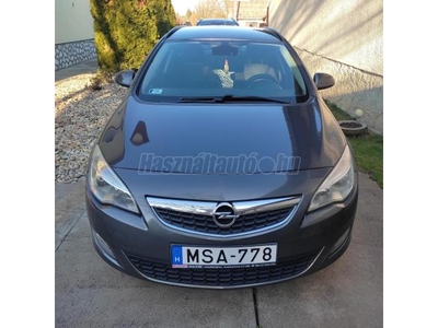 OPEL ASTRA J Sports Tourer 1.7 CDTI Essentia Szervizkönyv / Új gumik / Költségmentes