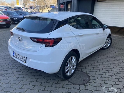 OPEL ASTRA K 1.2 T Business Edition Magyar. Szervizkönyv. Kamera. Ülés és kormány fűtés