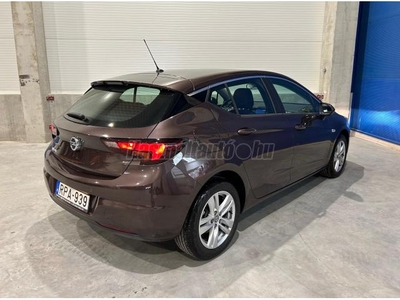 OPEL ASTRA K 1.4 T Start-Stop Enjoy ülés- és kormárnyfűtés. Magyarországi. sérülésmentes