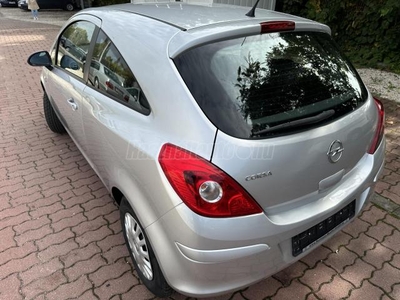 OPEL CORSA D 1.4 Cosmo 132.000KM!!! Vezetett Szervízkönyv.Félbőr Belső.2db Gyári Kulcs