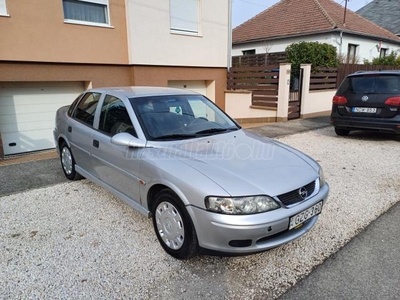 OPEL VECTRA B 1.6 16V CD FRISS MÜSZAKI!!!