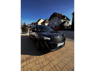 PEUGEOT 2008 1.2 PureTech Active Pack