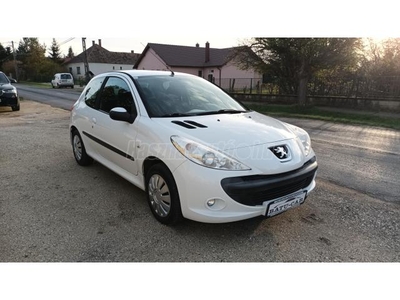 PEUGEOT 206+ 1.1 Urban 1 ÉV GARANCIA! BATU-CAR ahol az autó gazdára talál!