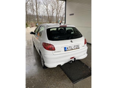 PEUGEOT 206 1.4 HDi Trendy Plus