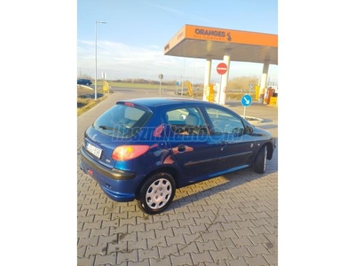 PEUGEOT 206 1.4 X-Design Mo.-i 122000 km!