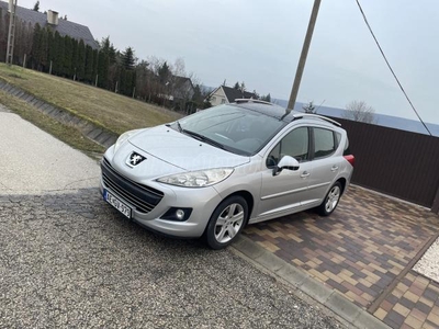 PEUGEOT 207 1.4 VTi Premium