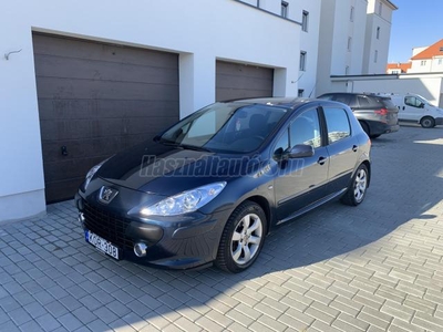 PEUGEOT 307 1.6 Sportline