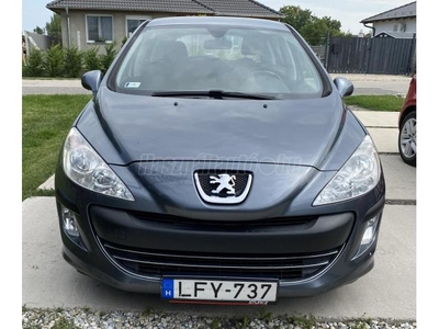 PEUGEOT 308 1.6 HDi Confort Pack