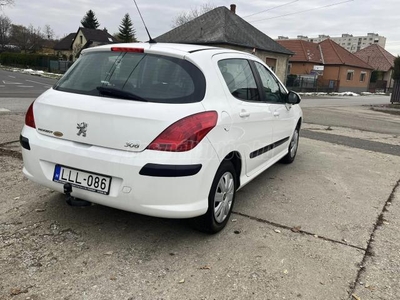 PEUGEOT 308 1.6 VTi 200 év