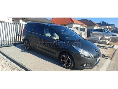 PEUGEOT 5008 2.0 HDi Allure (7 személyes )