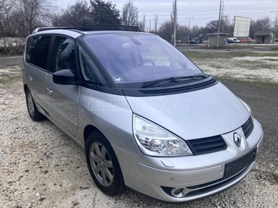 RENAULT ESPACE 2.0 dCi Celsium 25 TH KIVITEL !!! 165.E.KM !!! VEZETETT SZERVIZKÖNYV !!!7 ÜLÉSES !!! MOTOROS ÜV