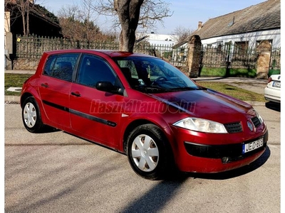 RENAULT MEGANE 1.4 Authentique Plus