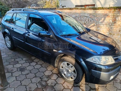 RENAULT MEGANE Grandtour 1.9 dCi Extreme Plus Navi. Tempomat.. Téli kerék!