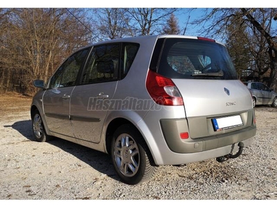 RENAULT SCENIC Scénic 1.6 Dynamique 6-os kézi váltó Vonóhorog Tempomat