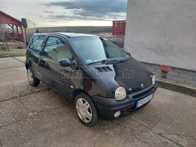 RENAULT TWINGO 1.2 16V Authentique Premiere