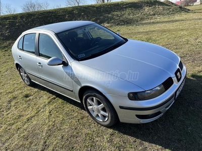 SEAT LEON 1.6 16V Sportline 2.tulaj+Ü.fűtés+8kerék+vez.szervizkönyv