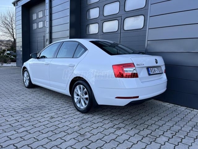 SKODA OCTAVIA 1.0 TSI Style SZERVIZKÖNYV / 27% ÁFÁS / 1.TULAJ / MAGYARORSZÁG-i / SPORTÜLÉS / KORMÁNYFŰTÉS