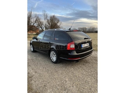 SKODA OCTAVIA Combi RS 2.0 TDI DSG XENON/NAVI/MULTIKORMÁNY/TÉLI-NYÁRI KERÉK