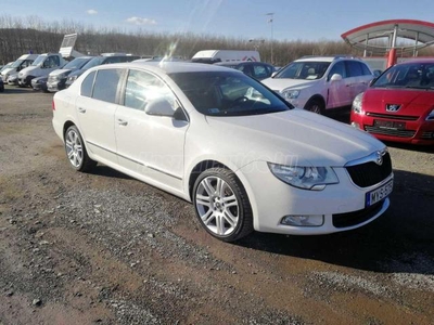 SKODA SUPERB 3.6 V6 FSI Elegance 4x4 DSG