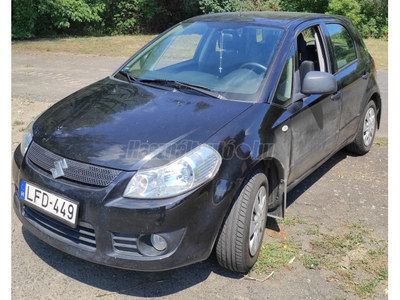 SUZUKI SX4 1.5 GC AC metál Limitált