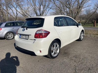 TOYOTA AURIS 1.8 HSD Sol Navi (Automata)