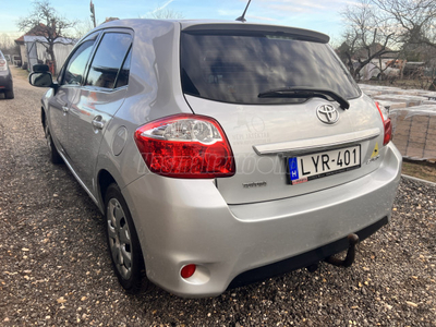 TOYOTA AURIS 2.0 D-4D Executive