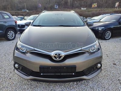 TOYOTA AURIS Touring Sports 1.2T Edition-S+ SÁVTARTÓ-TÁBLAFELISMERŐ-KAMERA-ÜLÉSFŰTÉS-17'' ALU