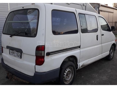 TOYOTA HI-ACE Hiace 2.4 D Glass Van 10 hónap műszakival