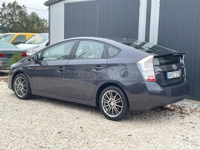 TOYOTA PRIUS 1.8 HSD Sol (Automata) 1ÉV GARANCIA! SZÉP.MEGKIMÉLT ÁLLAPOTBAN !