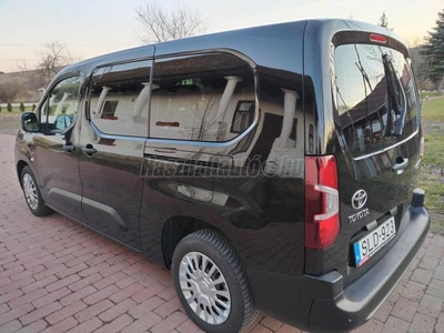 TOYOTA PROACE City Verso 1.2T Combi L2H1 [7 személy]