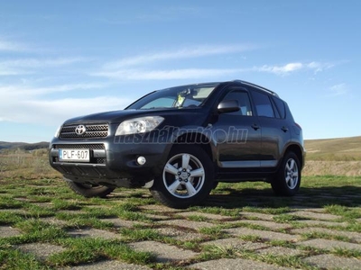 TOYOTA RAV 4 Rav4 2.2 D-4D 4x4 Sol Plus