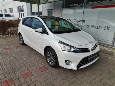 TOYOTA VERSO 1.8 Lounge + Skywiew 7sz. Mo-i. elektronikus szerviztörténet. 2 év Toyota T-Plus garancia