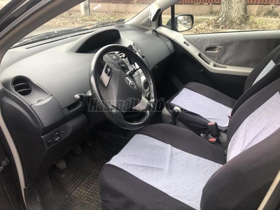 TOYOTA YARIS 1.3 Exe