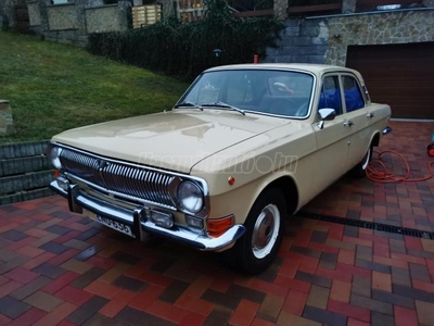 VOLGA M 24 GAZ-24 2.4 Attache