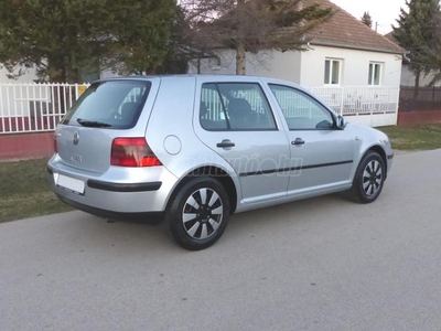 VOLKSWAGEN GOLF IV 1.4 Kitűnő.RozsdamentesÁllapot.Klímás