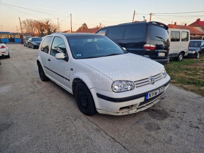 VOLKSWAGEN GOLF IV 1.6 Comfortline