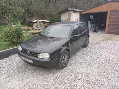 VOLKSWAGEN GOLF IV 1.6 Edition