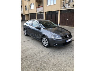 VOLKSWAGEN JETTA VI 1.2 TSI Comfortline