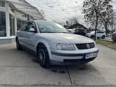 VOLKSWAGEN PASSAT V 1.8 5V Highline (Automata) ÉRINTŐKÉPERNYŐS FEJEGYSÉG! ÜLÉSFŰTÉS! TEMPOMAT! DIGIT KLIMA!