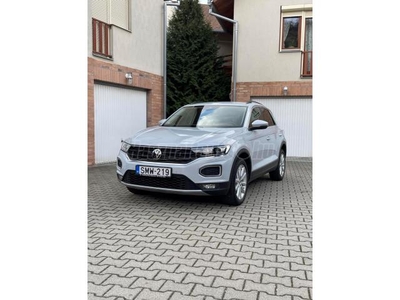 VOLKSWAGEN T-ROC 1.5 TSI ACT Style