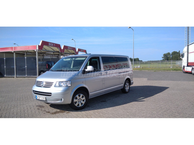 VOLKSWAGEN TRANSPORTER T5 2.5 TDI Caravelle Comfortline